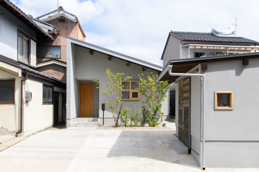 HO-HOUSE